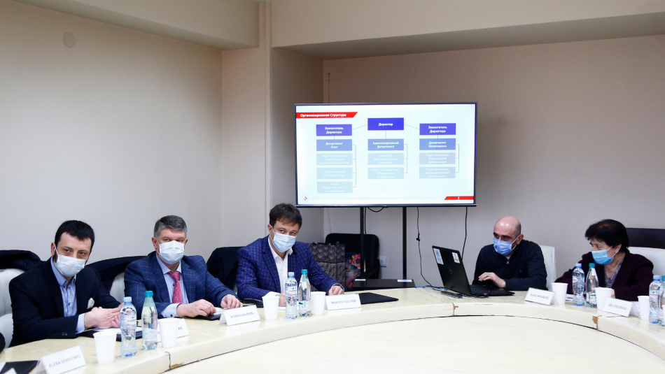 Обмін досвідом між Україною та Грузією у сфері контролю якості препаратів