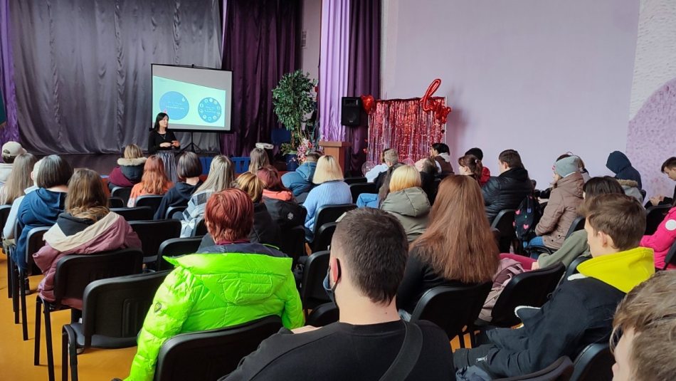 Лекція про ВІЛ та його профілактику для студентів