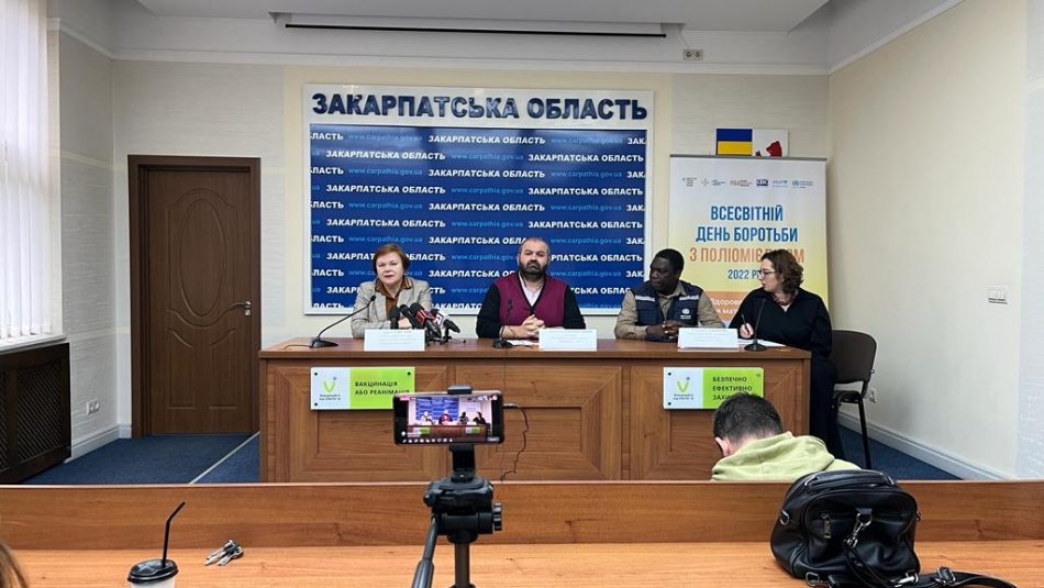Команда ЦГЗ та ВООЗ здійснила місію з імунізації на Закарпаття