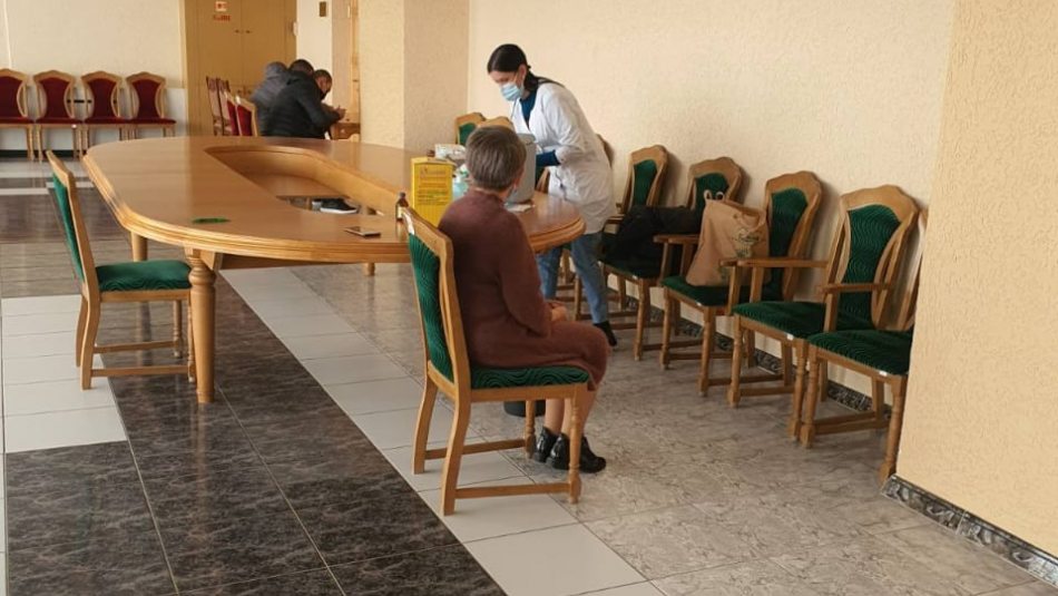 Вакцинуватися проти COVID-19 — важливе рішення для кожного