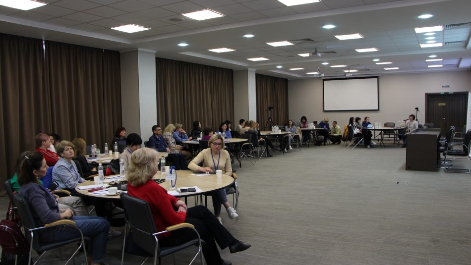 Ключові бар’єри доступу до послуг з тестування на ВІЛ-інфекцію: у Києві пройшла робоча зустріч фахівців національного та регіонального рівнів