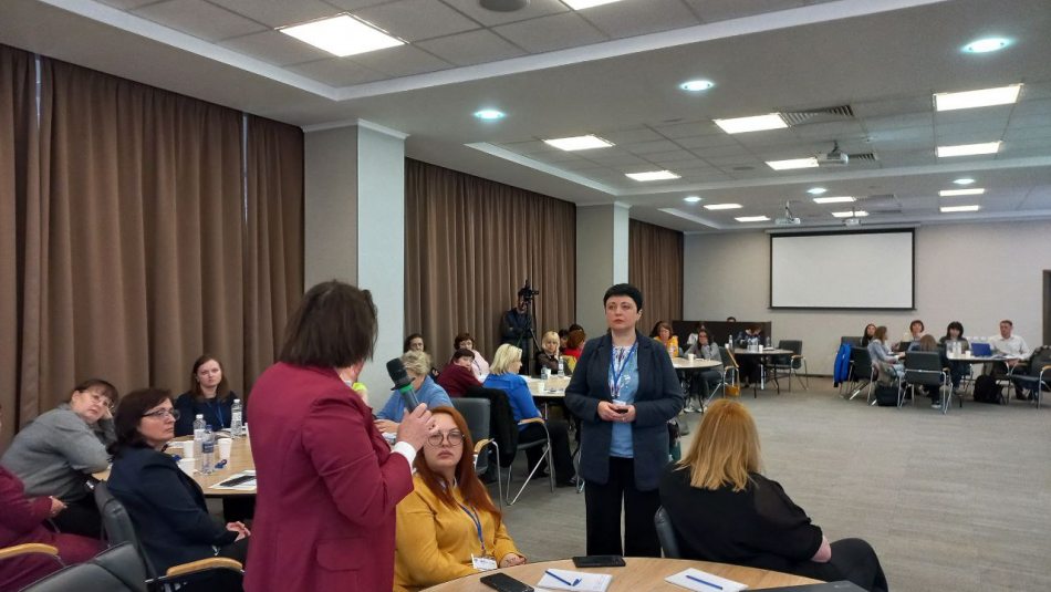 Подолання бар’єрів доступу до антиретровірусної терапії: у Києві проходить робоча зустріч щодо координації лікування ВІЛ-інфекції
