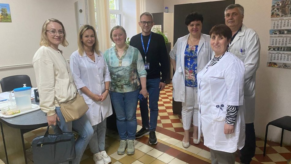 Розширення закладів із послугами ЗПТ та впровадження моніторингу соціально значущих хвороб: експерти ЦГЗ відвідали підрозділи Чернігівської обласної психоневрологічної лікарні, що впроваджують ЗПТ