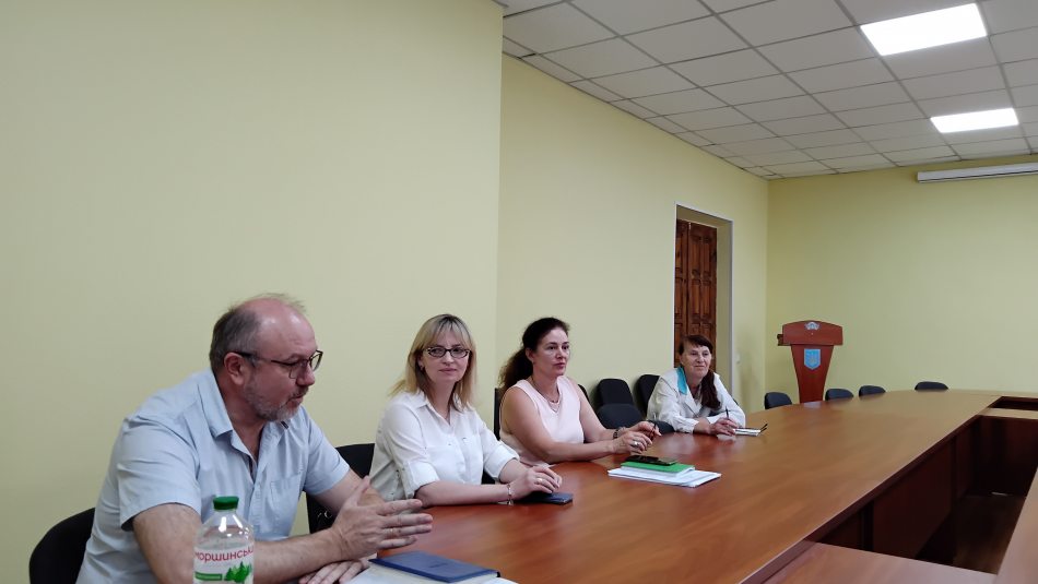 Експерти з імунізації ЦГЗ відвідали Черкаський обласний ЦКПХ й обговорили проблеми вакцинації серед вірян у регіоні