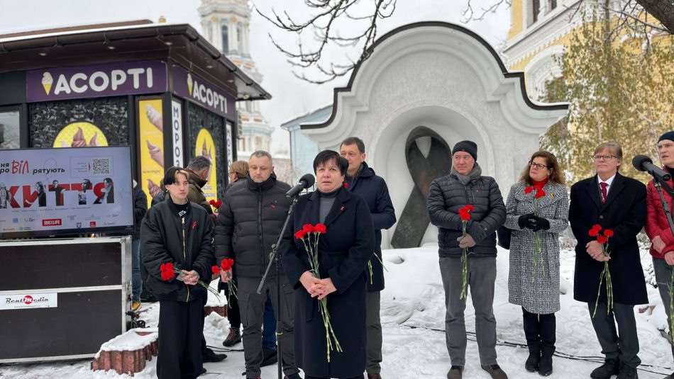 Попри війну у нас є інструменти для того, щоб зупинити поширення ВІЛ - Людмила Черненко на акції до Всесвітнього дня боротьби зі СНІДом 