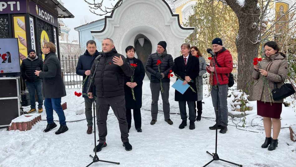 Попри війну у нас є інструменти для того, щоб зупинити поширення ВІЛ - Людмила Черненко на акції до Всесвітнього дня боротьби зі СНІДом 