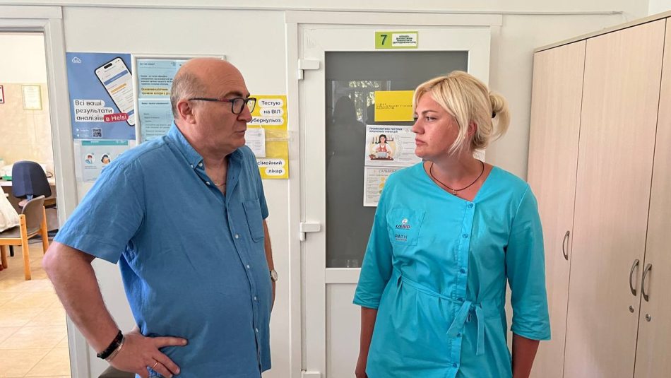 Удосконалення протидії туберкульозу: експерти ЄвроВООЗ та Центру громадського здоров’я провели консультації з партнерами Національної туберкульозної програми України