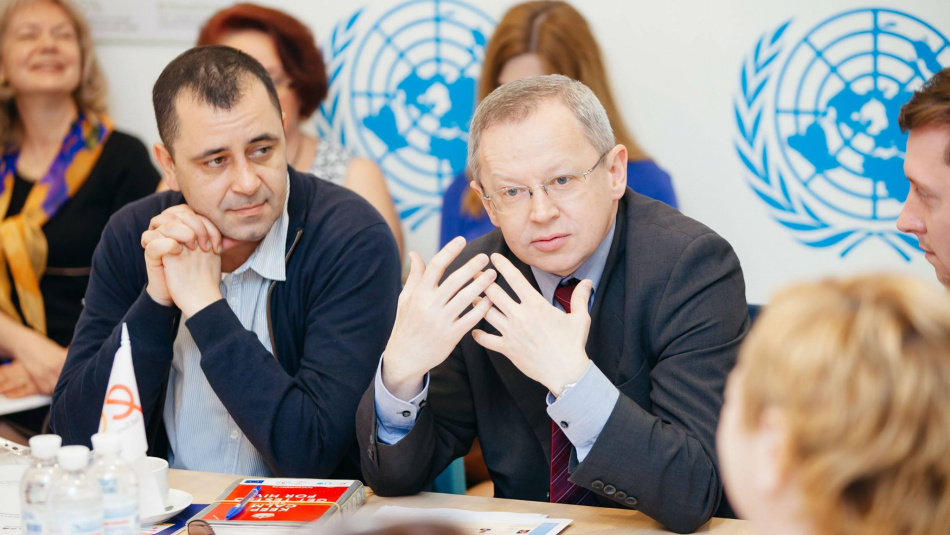 Недитяча боротьба: підлітки, яких торкнулася ВІЛ-інфекція