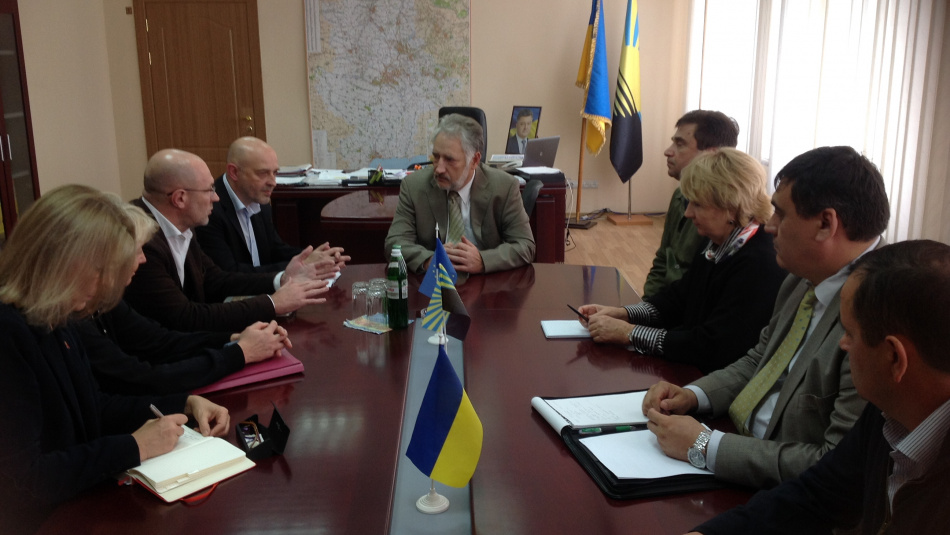 Протидія ВІЛ та туберкульозу у Луганській та Донецькій областях: виїзна сесія cубкластеру ООН з охорони здоров’я