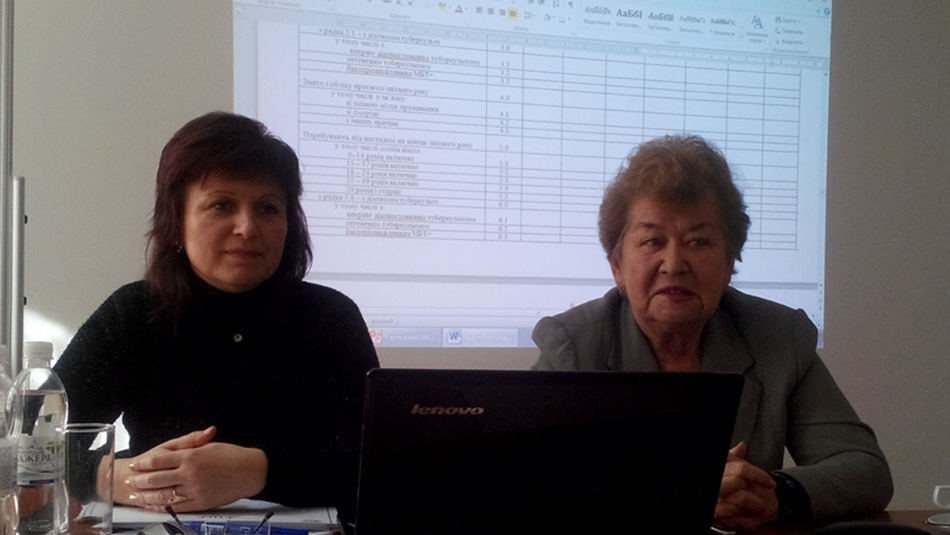 Підвищення ефективності епідеміологічного нагляду та лабораторного моніторингу за ВІЛ-інфекцією/СНІДом в Україні