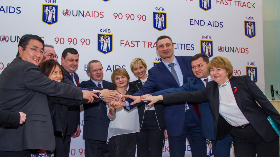 Рух "Київ - вільний від СНІДу" - мер міста Києва Віталій Кличко підписав Паризьку декларацію