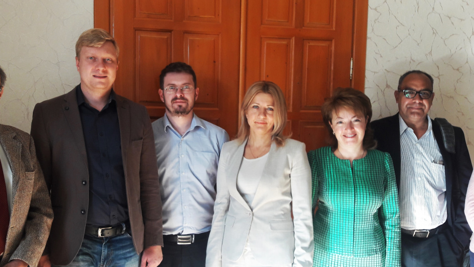 У Львівській та Чернівецькій областях готуватимуть польових епідеміологів