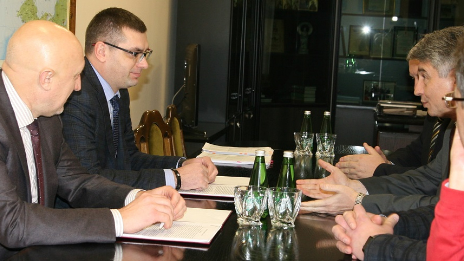 Полтавська і Сумська області долучились до пілотування нової моделі фінансування послуг з протидії ВІЛ/СНІДу та туберкульозу